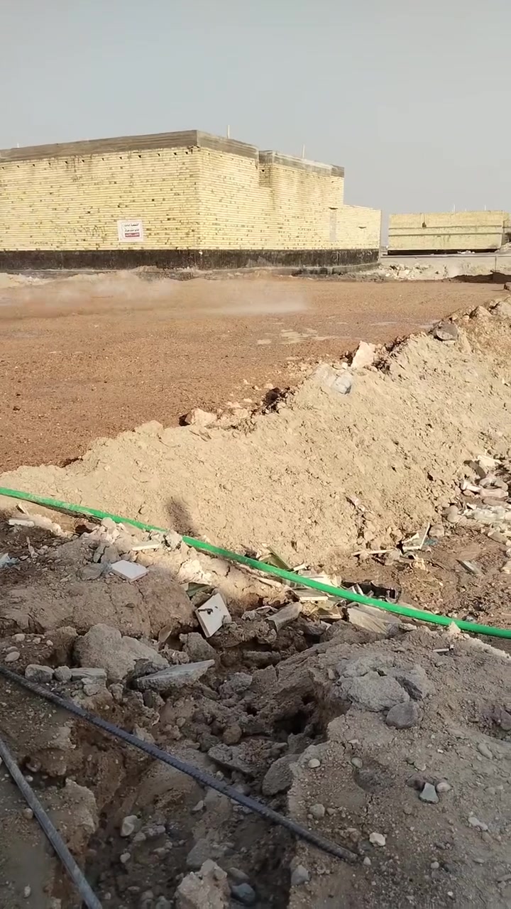 الفردوس خلف الرياضيه • ٣ طوابق • شقل درجه اولى