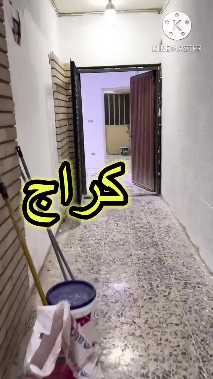 دار للإيجار كرادة خارج مقابل الشركة العامة للصناعات الجلدية  يحتوي على كراج وصالة وغرفتين نوم ومطبخ وصحيات عدد اثنين ومخزن لمزيد من المعلومات الاتصال ***********
