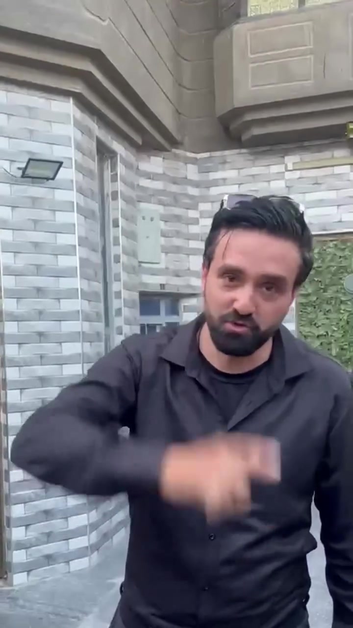 (انور المالكي)
للخدمات  العقاريه  والسكنيه👥

اذا عندك قطعه ارض للبيع🗣

وعندك 🫶بيت للبيع 👨🏾‍🦳👱🏻‍♀️

او عندك بيت تريد تاجره 👨🏻‍🏫

في جميع انحاء البصره 👩‍💻👩‍💻

ماعليك بس مراسلتي ✍️✍️✍️

وترك ✍️تفاصيل العقار برساله ☝️☝️☝️

الي يشتري ولي ياجر 👌👌

وتفاصيل👌 البيت والعقار الي يريده ✌️

راسلوني::;: (***********)
