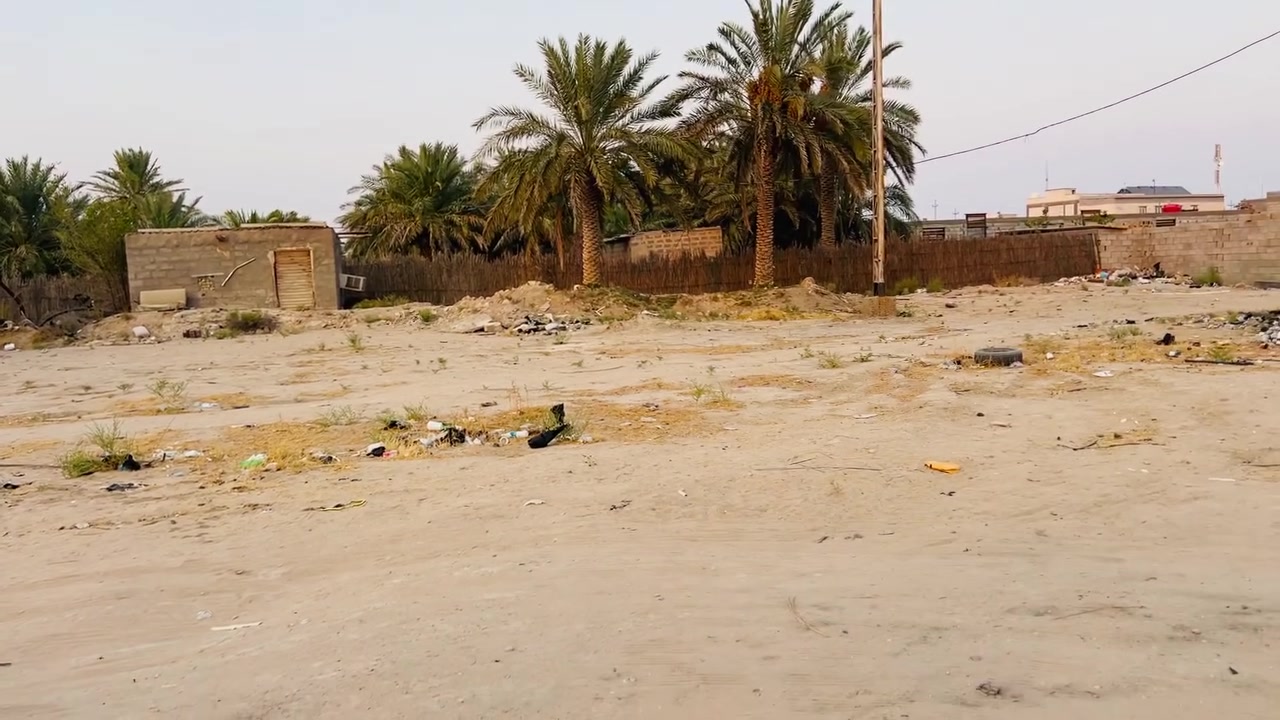 سلام عليكم قطعه زراعي لبيع بل الاسمده يم مخيم الحسن الستفسار رقم الهاتف ***********
