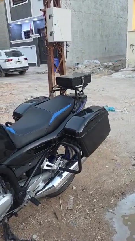 السلام عليكم ورحمة الله وبركاته اخوتي الطيبين هاي الدراجه من كل النواحي جاهزه للسفر البعيد فول نضافه فول نعومة وبرغي  ممفتوح بيهه وفول تزويد بوليسي دروعه جنط لغود جامه طويله ستيرن بوليسي  حمالات جنط بوليسي لايت زنون  والشوف مو مثل الصور أو الفديو الدراجة للبيع رقم نكليزي تحويل مباشر باسم المشتري السعر المطلوب ٣٦ وبيها مجال جدا بسيط حك الجيه عنواني الأعظمية مدخل شارع الاطفاء رقمي ***********
تحياتي لكل الاخوه أخو كم مصطفى هوندا
