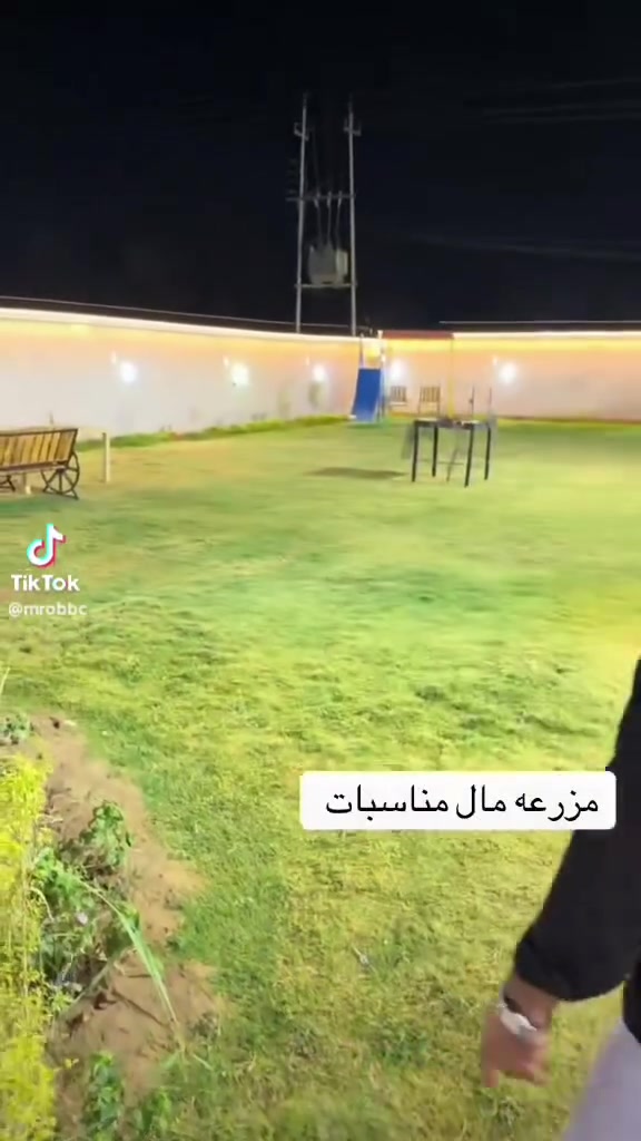مزرعة للإيجار اليومي 🏡🌳
📍 الموقع: بغداد – الدورة – البوعيثة

✔️ أجواء هادئة ومناسبة للعوائل والشباب

✔️ مساحة واسعة وخدمات متوفرة

✔️ مثالية للراحة والونسة

📌 للحجز والاستفسار يرجى الاتصال أو المراسلة على واتساب: 
 📞***********
 موثق في تطبيق اجرلي لسياحة المزارع في العراق 🇮🇶
