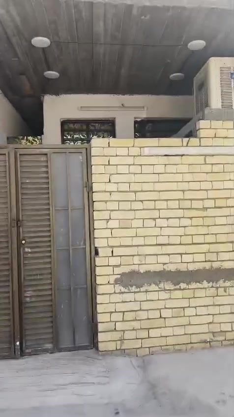 السلام عليكم مشتلمين واحد كامل واحد هيكل واحد مساحته ٩٠ الشارع الطاقه مقابل مدرسه مزايه فرع سواق أبو حسين الرقم‏‪***********‬‏
