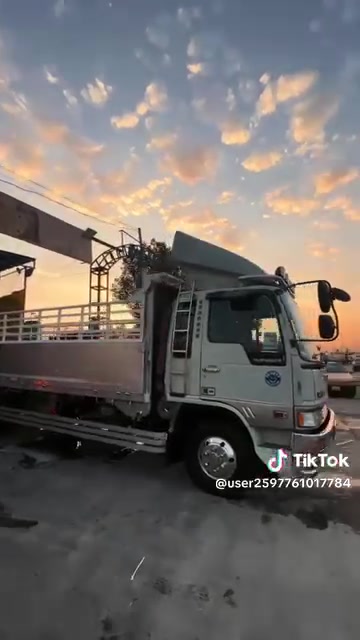 هينو للبيع مكينه 70 عادي طول 6 وربع مديل 94 
رقم انكليزي جديد تحويل ثاني يوم 
 ***********

نص مكتوب في الصور:
- MENTAL) (FEAT. ENXS BEATS) BS PRODUCTION BEATZ