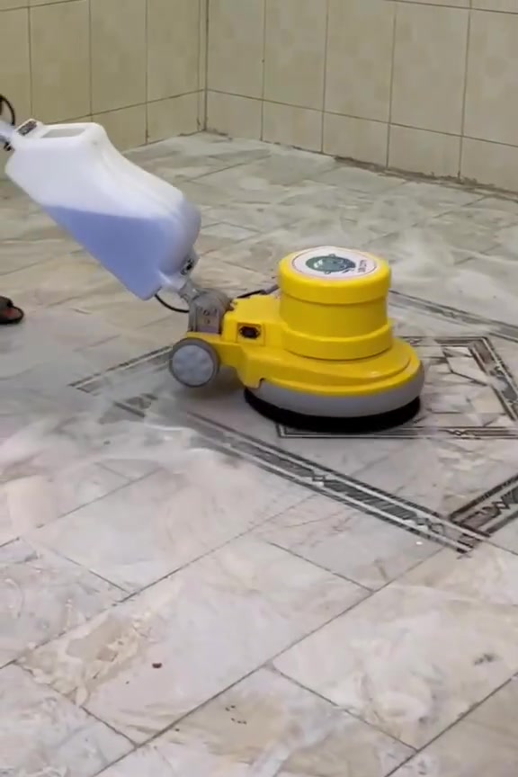 مكنسة • بغداد