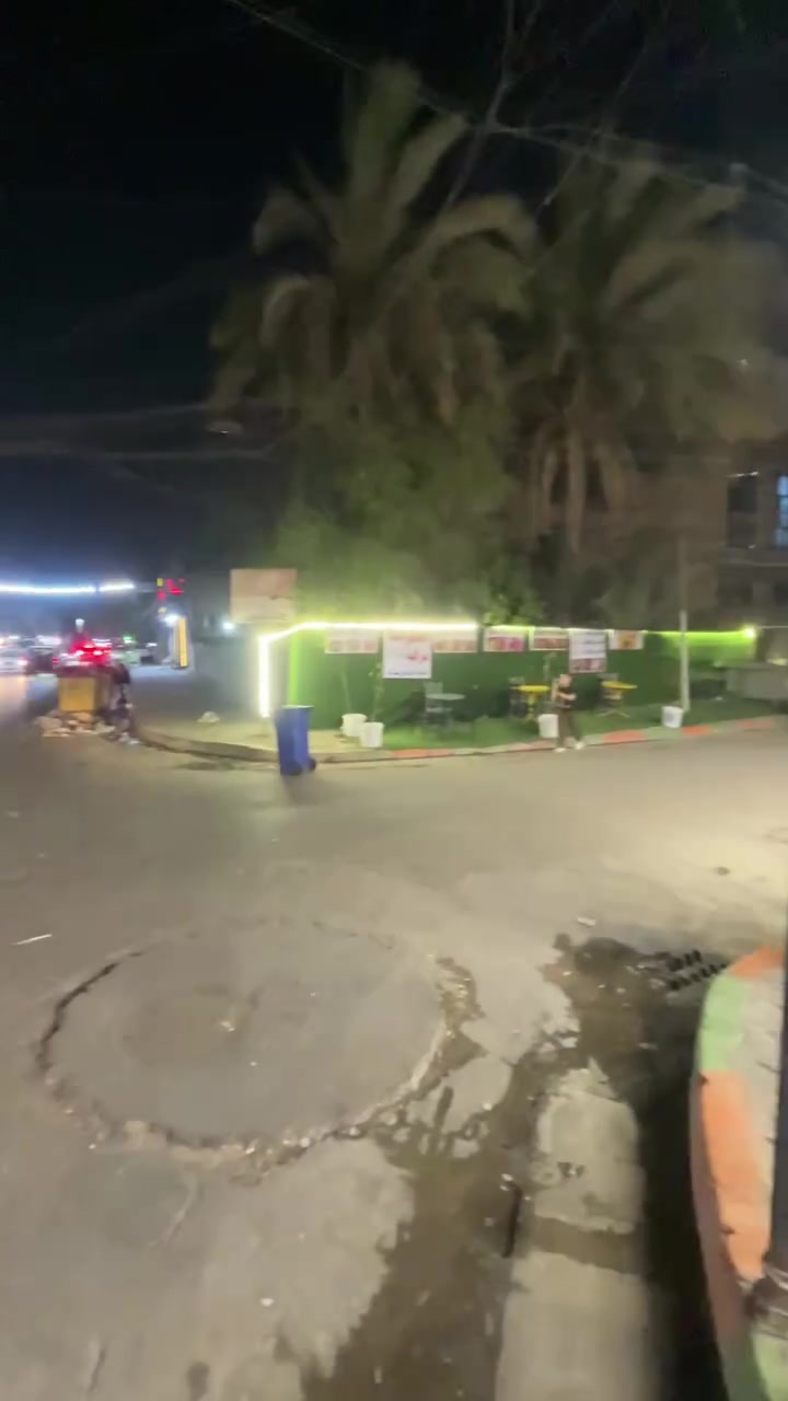 صباح الخير على الجميع
طبعا حبيت أفيد أهالي البياع الكرام 

تم افتتاح مطعم ومأكولات #أهلنا#

ما احجيلكم على طعم الفلافل الي يسووها 

والله الطعم رؤؤؤؤعه 

صدفه اخذت منهم فلافل 🥙 من رجعت للبيت انصدمت بالطعم مالتها كلش هشه وطيبه ومو بس فلافل 🥙 يسوون عدهم منيو أشكال بي.. والنظافه ما احجيلكم عليهاراح ترحون وتشوفون وإضافة لذلك اسلوبهم وأخلاقهم الطيبه وكلهم شباب خريجين وواصلين بس مع الاسف ما سنحتلهم الفرصه يشتغلون بشهاداتهم قررو يفتحون هيج مشروع رائع الله يوفقهم 

#مكانهم #البياع #شارع #13

قريب على معارض البياع الفرع الي بجهة تمثال الأسد #بصف أفران البركه كما موضح  بالفيديو.. وهذا رقم الحجز ***********

ربي #يوفقهم #ويرزقهم 🙏🌷

وهذا المنشور دعم لهم ولكل شاب خريج يريد ياكل لكمته بعرق جبينا 

تحياتنا لهم 🙏🌷
