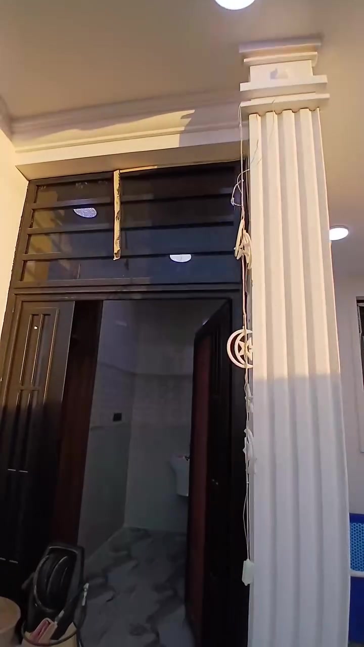 .... السلام عليكم....
بيتين طبك للبيع 
تفاصيل كل بيت منهم 
يحتوي على كراج حديقه 
كلدور استقبال صاله مطبخ حار وبارد 
غرف نوم عدد 2 مناور 2 صحيات داخل واخارج 
نوع البناء حجر وسمنت سنه البناء 2026
جنس العقار طابو صرف مساحه 250 م 
يقع على شارع 20 متر 
موقع العقار الرمادي السته كيلو قرب المجمع الهندسي 
السعر المطلوب 130 مليون للبيت الواحد 
الاستفسار 
***********
