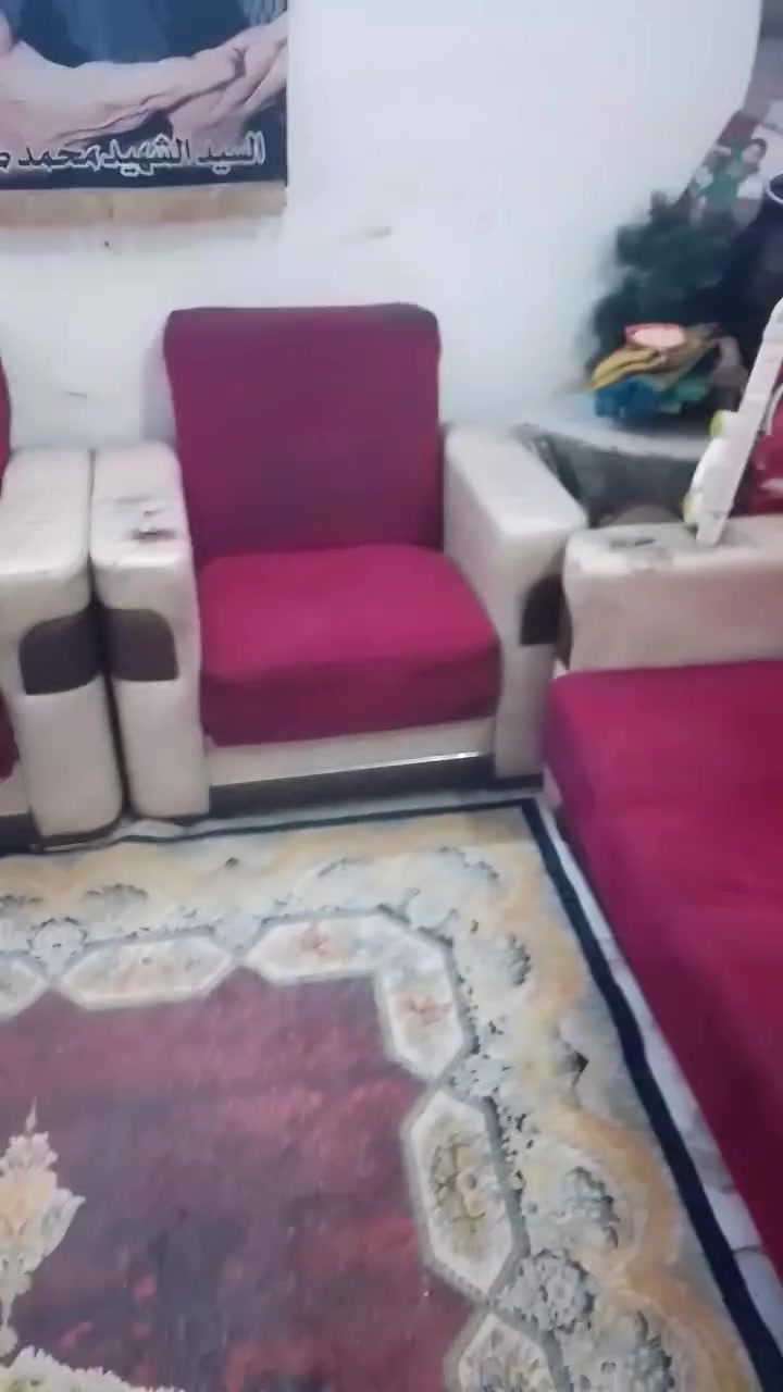السلام عليكم قنفات للبيع بيهن مخزن وسرير يتحول 150 قفلهن مكان جسر ديالى القديم ***********
