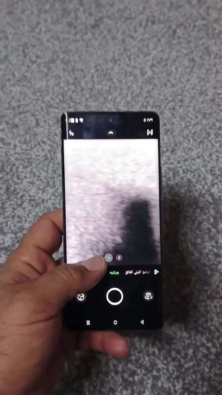 سلام عليكم
الموبايل وكع مني وصارت بي مشكله
الصوت ماكو إله بل هيتفون
والكاميرا مره تشتغل ومره لا و الألون فقط أبيض وأسود 
السعر ١٢٥ ألف إلي يفيده يتصل 
***********
