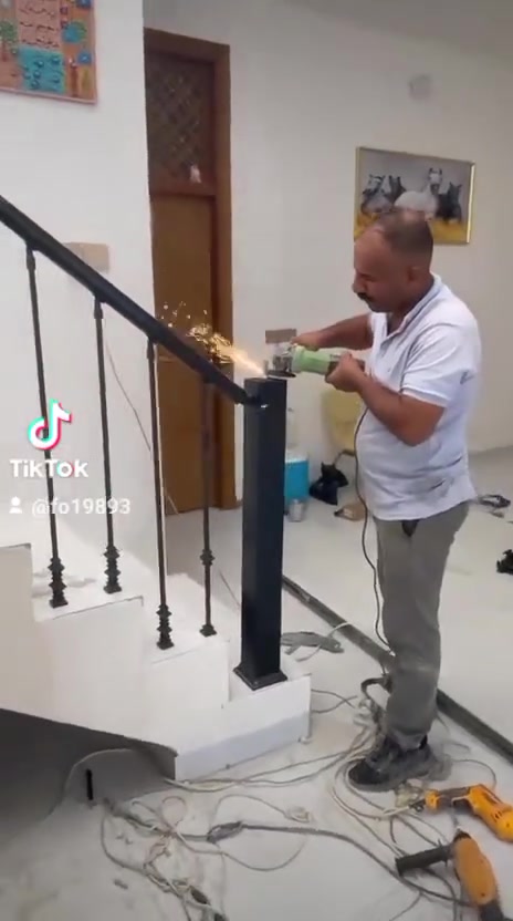 عمل محجر كلاسك حديد صبغ حراري البديري لعمل كافة انواع الديكورات ولمحجررات الالمنيوم بجميع انواعها الاتصال او مراسلة عبر الواتساب (***********)
