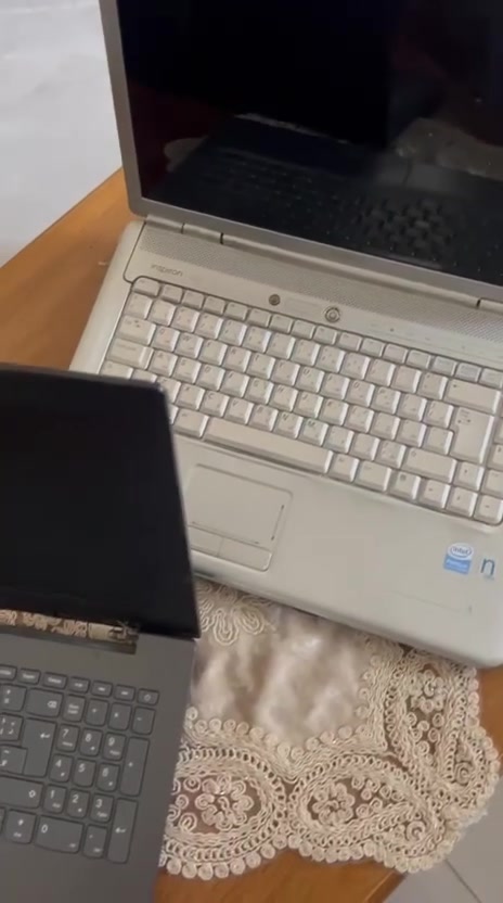 💻 للبيع حاسبتين عدد٢ – شغالات
🔹 Lenovo -PC
• Intel Celeron
• RAM: 4GB
• Windows 10 Pro 64-bit
• شغالة وبحالة جيدة
السعر ١٧٥.٠٠٠

🔹 Dell PC – Inspiron
• Intel
• RAM: 2GB
• Windows 7 32-bit
• شغالة وبحالة جيدة
السعر ١٥٠.٠٠٠

📞 للتواصل: ***********
