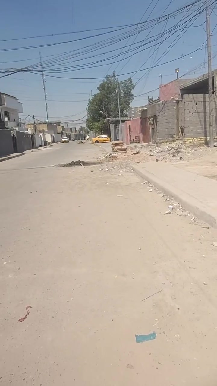 السلام عليكم بيت للبيع بدايه الحميديه على المشروع بناء طابوق ارضيه رباط سقف عكاده متوفر كامل خدمات ماء مجاري كهرباء نت بلباب التفاصيل بالفديو 
.
***********
