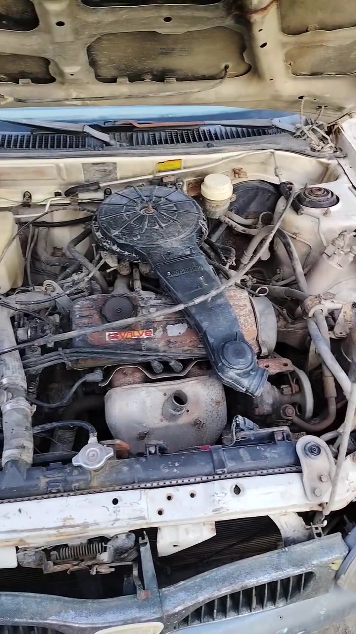 للبيع ادوات كوم حديد مكينه كير نضضاف 6 ورقات قفل بغداد ***********
