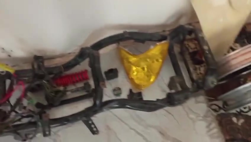 سلام عليكم
غراض للبيع 
شاصي وياله رياضي دبل خلفي بلاد  ضفيره كفرات أصلي ختم واحد  لايت ورا شيال  ابيعهن كلهن سواا مكان ناصريه غراف 
سعر خاص //***********
