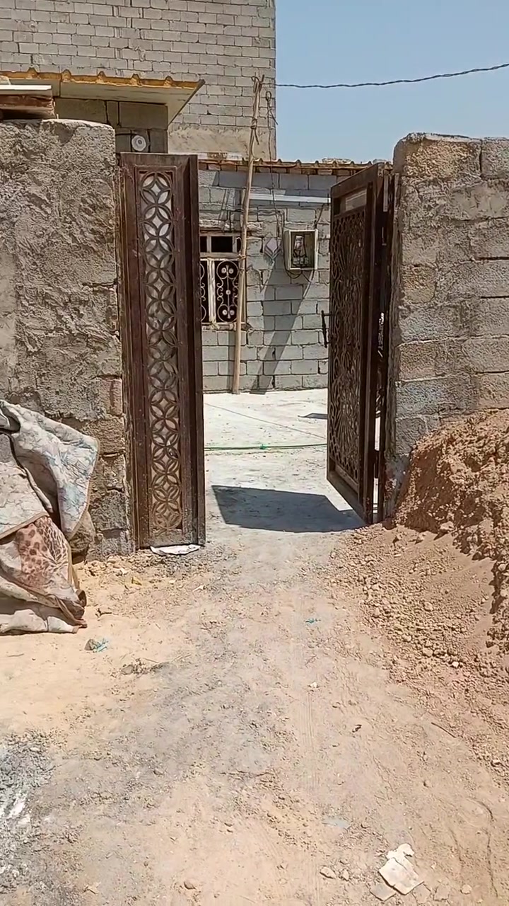 السلام عليكم بيت متواضع يجار منطقة سيد اسماعيل 
عوزه تلحيضات الشهر 225 ***********
