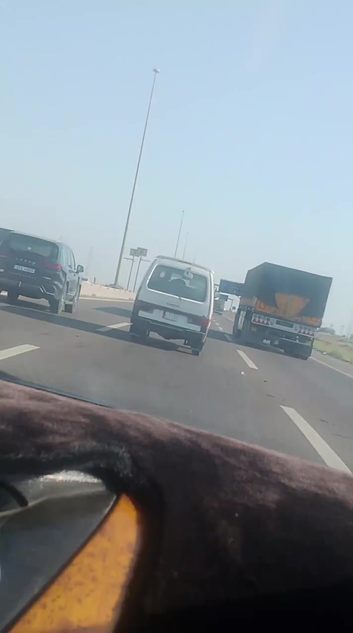 ل السلام عليكم كيه بسته مصفره غرامات وهيئه موديل ٩٤ سياره راعيها ميت ولده موجودين محرك قبل سبوع شاده  سياره صبغ جماليه معجون بيها بلربع بدون ضربه كير اكسن باتري حداديه كله جديد كهربائيات كيج كاز حماوه 

دواخل كشنات ستاركس حتى الفان شغال 
مكان بابل  السعر ٣٠بيها مجال بسيط 
***********
