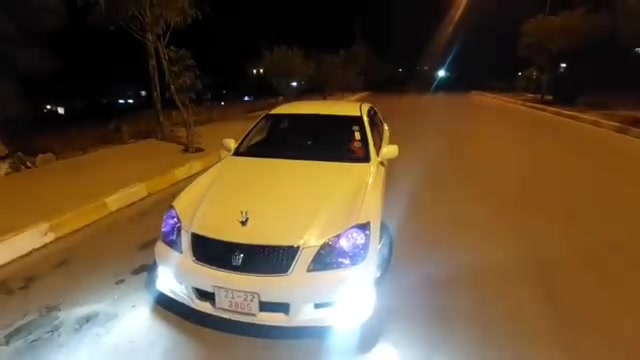 شاهینە 184 
بڕاوەیە 
کوشن جلدو هیتەر 
فۆرمیگا سوور 
بێ دوکەڵ 
کۆدی بەناوی خۆمەوەیە
دوو پارچەی بۆیاخی ئەوروپایە
بەشەرتی شانسیو کەڤەرو دەعم و لێدراوی 
 سەیارەی ماڵە موشتەری نیت سەری من و خۆشت مەیەشێنە 
***********
