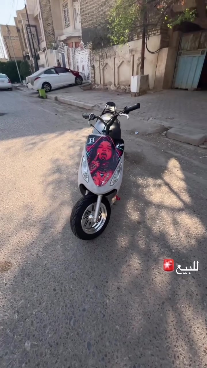 سلام عليكم  دراجه للبيع مكينه مامفتوح49بلاد
غراضها كامله وباقي تفاصيل ع رقم 

 ‭***********‬
