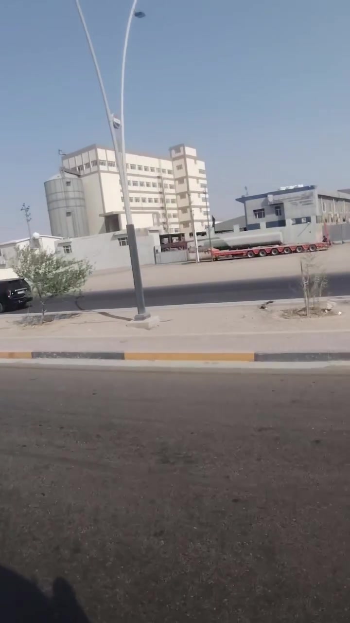البيع شيراوي الفين15 كير عادي مكينه 460G سياره جديده بمعنى الكلمة كفال عامه  طخم تاير راس و عربانه باوان الفين 2018 منفيس ***********

نص مكتوب في الصور:
- HONOR X9c