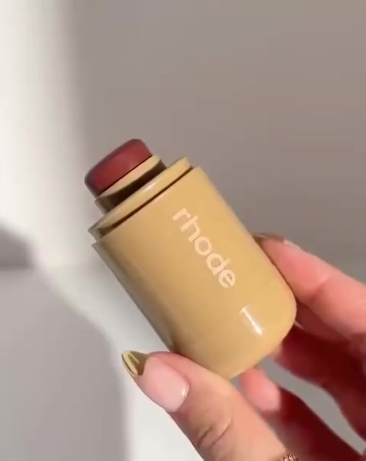 توفـرت بلشـرات 𝒓𝒉𝒐𝒅𝒆 💕
كريمي كلش سهل بالدمج بك منتد وثابت الوانة كلش حلوة وتخلي خدودج كلوبات🧘🏻‍♀.

📩  للطلب والاستفسار، مراسلتكم تسعدنا.

***********
الرقم الحجز 🫶

#اكسبلور_فولو_للبيج❤
