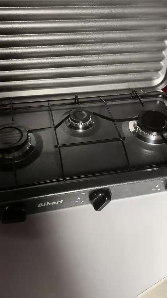 🔥🍳 طبخ سريع بكل مكان ويا طباخ الغاز العملي من Bihart!

تصميم فاخر وصغير، مثالي للبيت والرحلات، يوفر طبخ سريع وأداء قوي مع استهلاك قليل للغاز 💨

خفيف وسهل الحمل، مناسب للمطابخ الصغيرة والسفر 🏕️✨