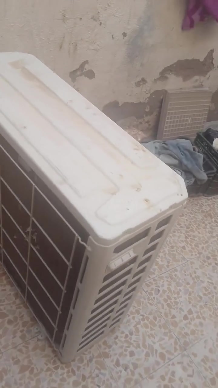 سبلت طن ونص السعرقفل الحد يكلي نهايت  150مشحون غاز كامل تشغل اذ ما عجبك ترجعه الك ضمان 3تيام  ***********
