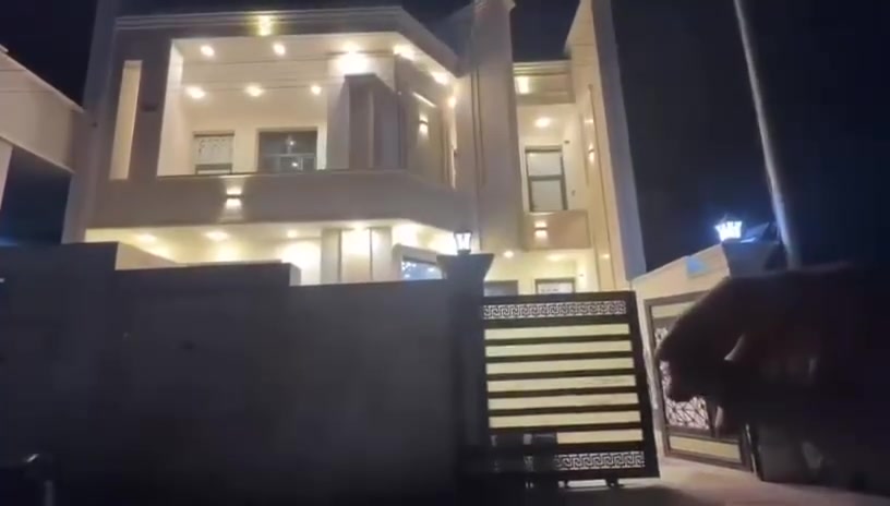 السعر200وبيها مجال
البيع نقد ولا مراوس البيت طابوصرف طابقين الموقع رمادي 5كيلو يحتوي على 5غرف نوم وديوانية ومطبخ حار بارد واستقبال وكلدور ومناور وصحيات خارجية وداخلية ولا بناءحجرسنة البناء20026 تواصل واتساب *********** ابو مصطفى
