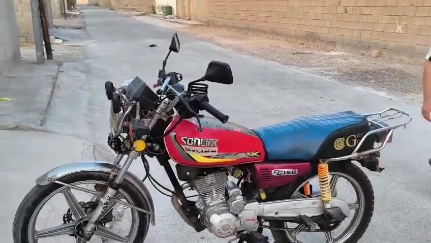 السلام عليكم سيفان موديل ٢٠٢٠ للبيع الدراجه نضيفه مابيها اي نقص شغل وامشي السعر ٤٢٥ وبيها مجال ***********
