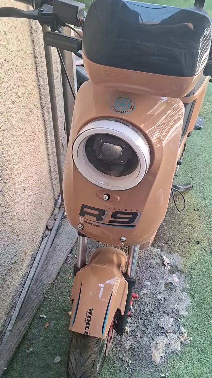 ***********
