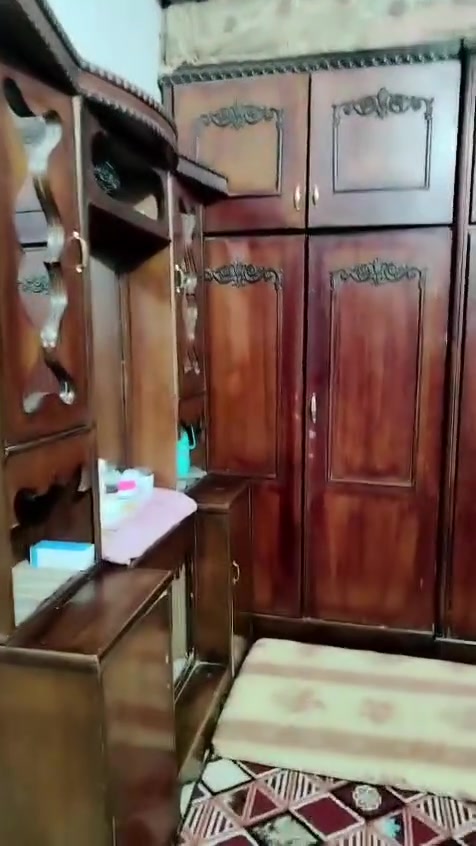 غرفة • نضيفه • حطاطه