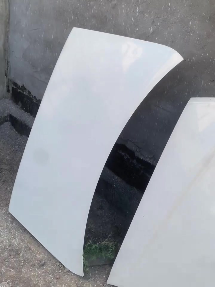 السلام عليكم،سستم راس ثور فلات لون ابيضّ سستم جديد كامل بطاين بطانه البنيد بطانه الصندوك كله كامل لايتات زوج دعاميه عطر راديتر جديد السعر خاص

‪واتساب فقط***********‬

