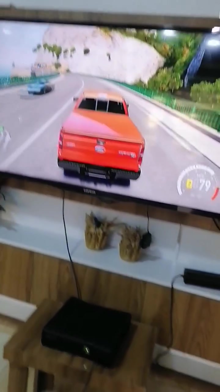 سلام عليكم للبيع إكس بوكس تفاصيل داخل الفيديو سعر ١٢٠ الف شراي يجي خاص وهذا رقمي ***********

