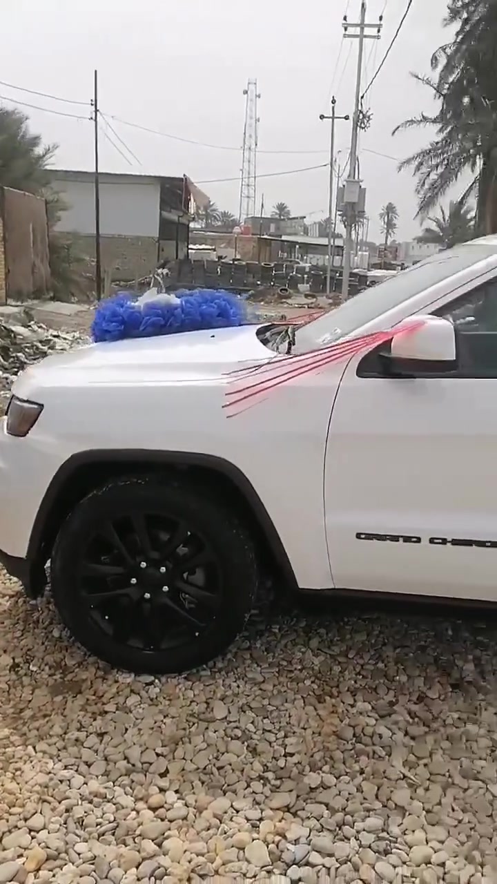 بيع مستعجل وسعر معقول
سبب البيع مشتري دار 
السلام عليكم جيب 2021 مال جناي رقم بغداد باسمي فوول مواصفات حادثة طخات بسيطة جدا بدون ايرباك بيه مكانات صبغ صور الحادث معه السونار مرفقة سياره جديده وجاهزه ما بيه اي نقص محرك كير مكفولات صدر امامي خلفي جديد تخم تاير جديد ماشية 60 للاستفسار *********** #مكاني بابل
 والسيارة عليها إدامة عامة يم مهندس حيدر شعبان .
متواجد خاص او اتصل .والشراي يدلل 🤍

نص مكتوب في الصور:
- CHECKCAR.VIN تحقق من رقم الشاصي. لا تنخدع CHECKCAR VIN المزادَات 1 تم العثور عليه 10 الصور Jeep CHEROKEE 2021 VIN : 1C4RJEAG9MC570208 مغلق 10 الصور إعداد العرض المعلومات العامة ادفع الآن 3.99 AED