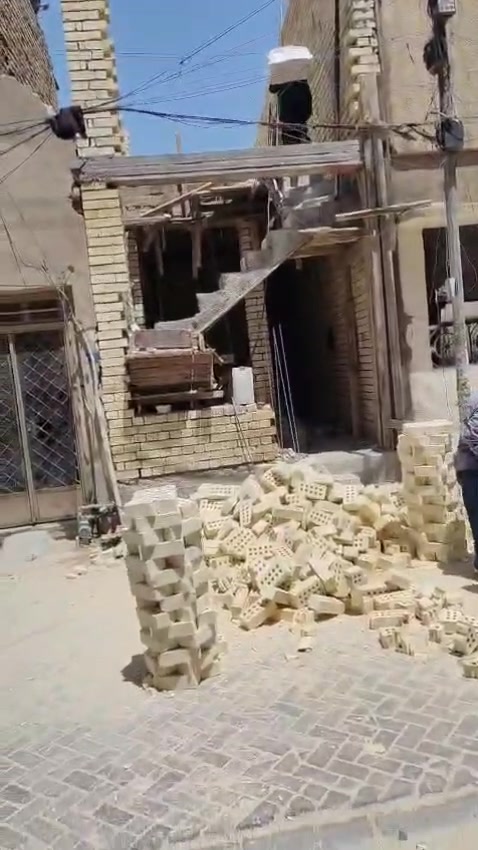 سلام عليكم تصعيد كافة مواد على ظهر شتاكير وزميج وتصعيد مواد رمل  اي شي تنكير تفليش  بيوت تنضيف بيوت من انقاض تحويلة مال بيت تحميل حاويات او اثاث أو غرف نوم  او جبسن بورد 240x120. بكاني بغداد شعلةالي يحب او وتساب يتصل***********او على رقم فقط  *********** وبل خدمة. وباي وقت نشتغل