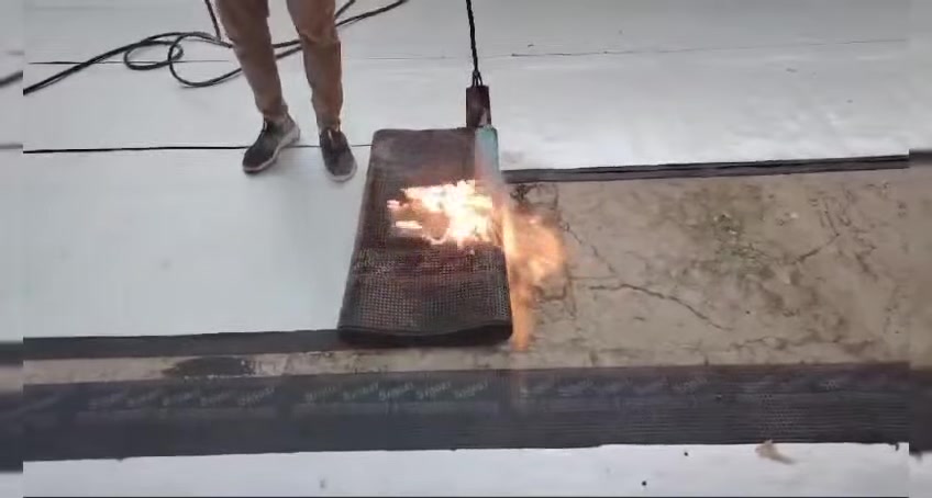 سيدحسين الموسوي 
***********📞📞
 الاختيار الأفضل في كل الأوقات 
ومتميز  بمواصفات عاليه
 ضمان جودة وعمل وصيانه 10سنوات مع ورقة الضمان كوادر ذات خبرات عاليه مواد درجة أولى ممتازه
 سارع مع خصومات عاليه للاعمال الكبيرة
 نتعامل مع الشركات ودوائر الدولة والمنازل 
سارع واتصل
 ونحن نكمل كل شي يخص السطح 
من تنزيل تراب و إكمال وتجهز السطح للايزوكام
 لدينا كوادر صب وتسليط السطح  
 اتصل على الهاتف***********
