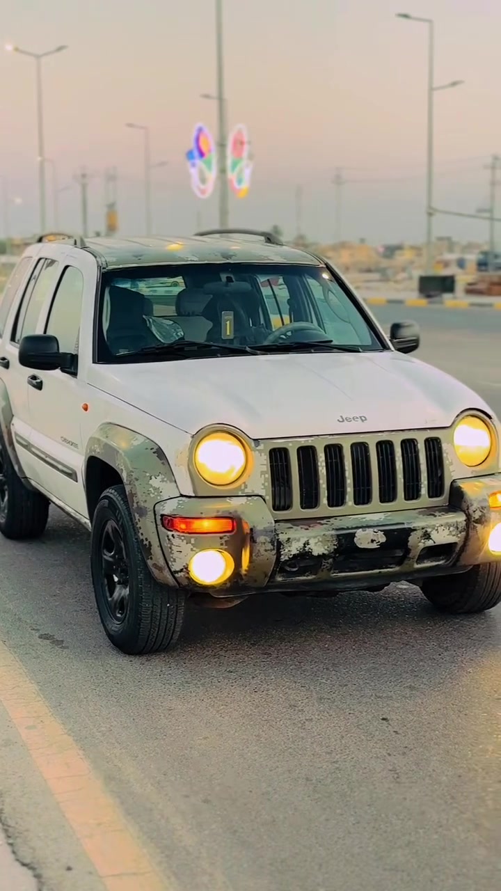 السلام عليكم  للبيع جيب لبرتي موديل 2004 مال مزاد الدوله بيها كتاب اصولي السياره مكينه وكير نضيفات تخم تاير نضيف حداديه نضيفه تبريد شغال خير من الله كهربائيات كله شغاله السعر (50) وبيه مجال للشراي للاستفسار اكثر الاتصال على الرقم ***********
مكاني  كوت العزه الجديده

