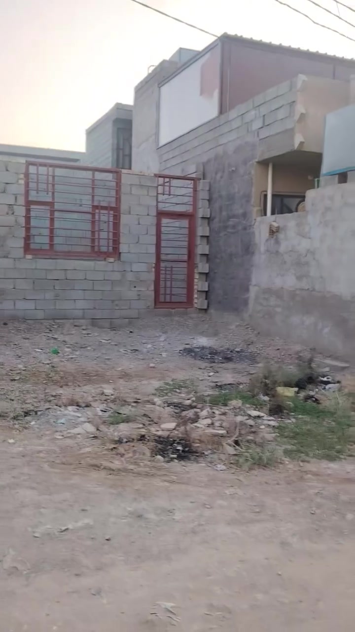 سلام عليكم هيكل زراعي البيع مساحه 210واجه 11ونزال 20مكان ورى بيت رويد قرب منتجع نصير الزبيدي كلشي واضح بل فيديو سعر خاص الاستفسار على رقم المكتب ***********
