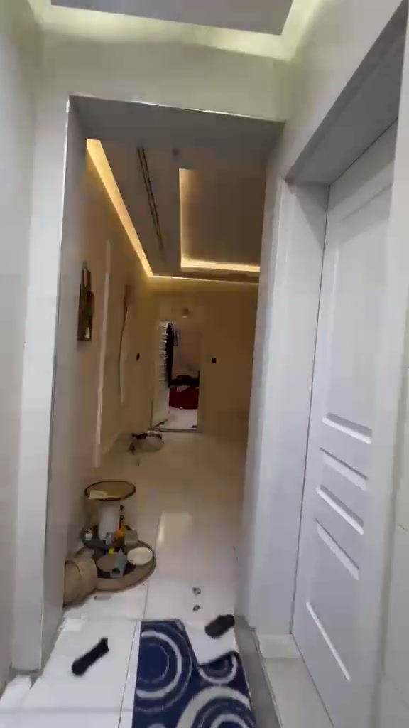 الشعب • ٧٠م • ٣ طوابق