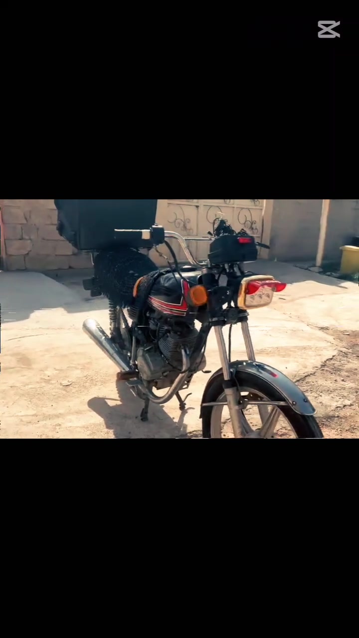 سلام عليكم دراجه للبيع او مراوسه ب اربعه كير 
دراجه جني 5كير موديل 2019 مكينه 200cc كهربائيات شغال دراجه نضيفه ما سلام عليكم دراجه للبيع او مرواسه ب اربع كير 
نضيفه سعر 350و بي مجال رقم ***********
