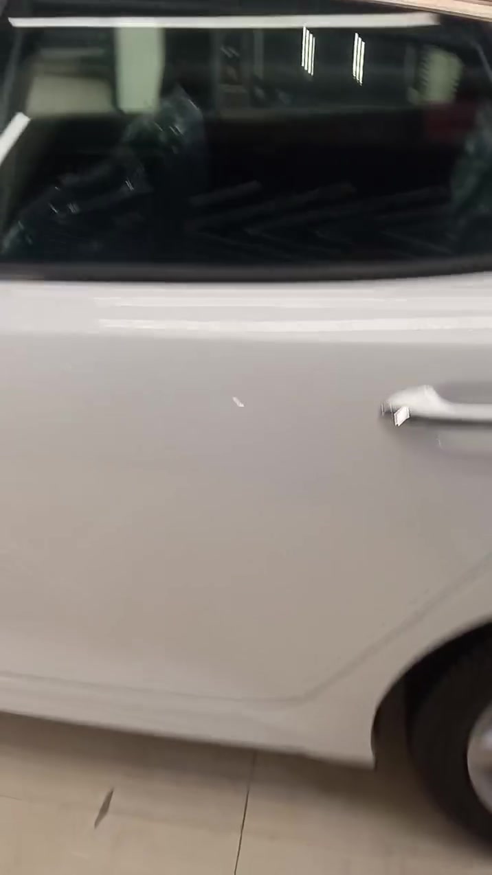 للبيع بسمي بابل فول ما عدا البصمه لا تنقيص لا دون سياره جاهزه اي استفسار *********** سيد حيدر
