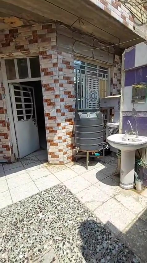 دار للبيع في حي السفير الشارع الفاصل بين الكفاءات وحي السفير (شارع گهوة جاكي)  بالقرب من سكلة ابو محمود اول فرع سادس بيت  المساحة ١٢٥ متر
دار للبيع في حي السفير الشارع الفاصل بين الكفاءات وحي السفير (شارع گهوة جاكي)  بالقرب من سكلة ابو محمود اول فرع سادس بيت  المساحة ١٢٥ متر 
دار للبيع في حي السفير الشارع الفاصل بين الكفاءات وحي السفير (شارع گهوة جاكي)  بالقرب من سكلة ابو محمود اول فرع سادس بيت  المساحة ١٢٥ متر
الواجهة ٥ النزال ٢٥ 
السعر ١١٠ وبي مجال .
***********
