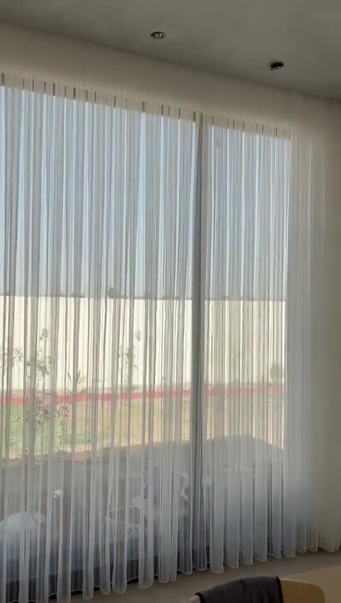 تنصيب ستائر • غسيل ستائر • داخل المجمع