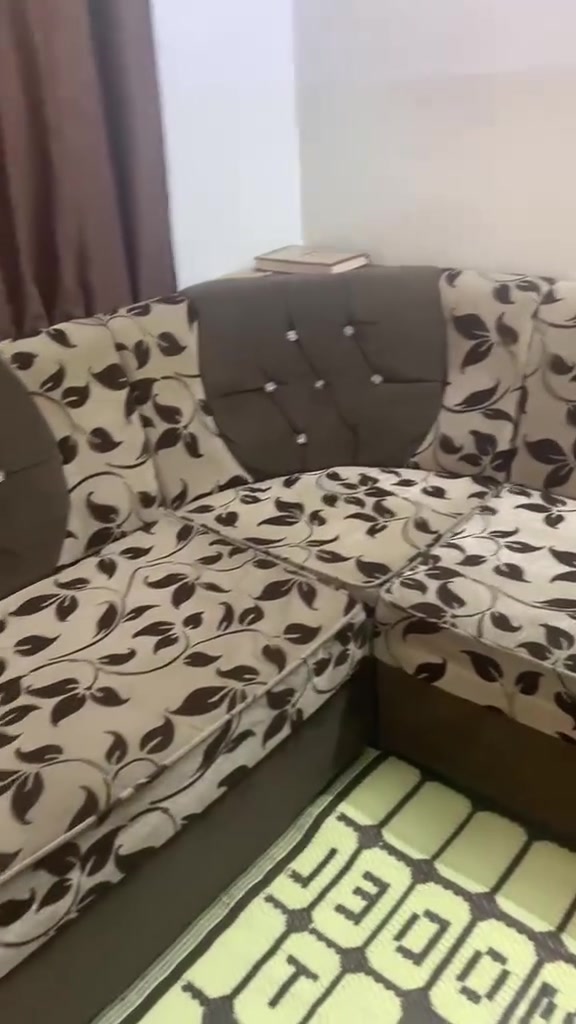 نضيف جدا • ١١مقعد • بلا عيوب