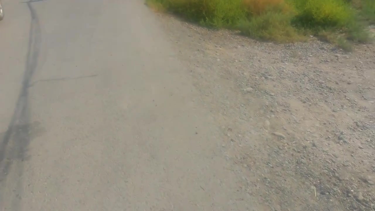 ١٠٠٠ متر طابو سند ٢٥ تبليط مي حلو كهرباء مدرسه ابتدائيه قريبه أسواق سعرهه ٨٠ بيهه مجال قليل هاتف ***********
