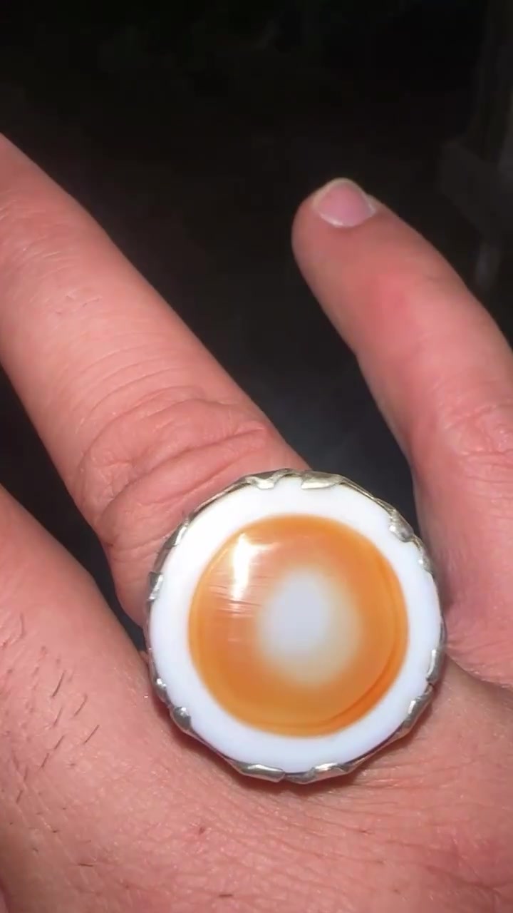خاتم جزعه شرط اصلي البيع ***********
