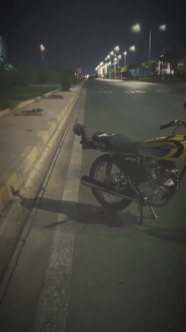 سلام عليكم دراجه سي جي مديل 26 مفتوحه بس ولفات شرط الدراجه أي نقص ما بيهه السعر خاص ***********
