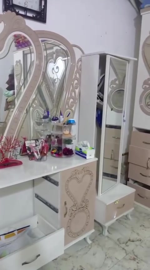 لبيع بسعر ٢٥٠ لاستفسار ***********
