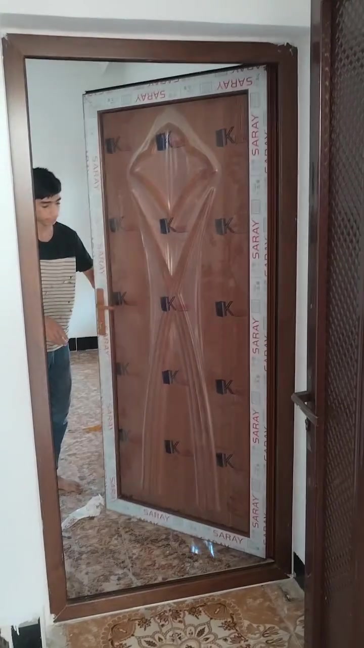 باب صاجي تركي درجه اوله انسب اسعار وجوده عاليه يوجد لدينا جميع انواع المنيوم او بلاست او زجاج تواصل ***********
