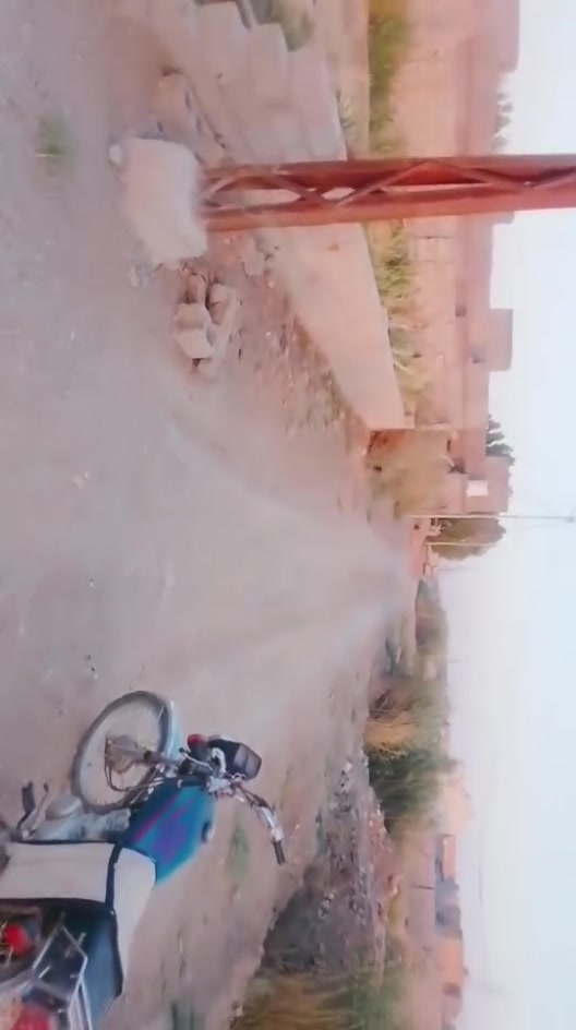 دونم بحي الحكيم شارع ضافر زرزور قرب الجامع  مسيج مزروع بيه 20نخله طابو سند25 مبني بيه بتلو 220متر طابوك خريطه مرتبه مي كهرباء واصله محوله 
صاير شارع ريسي 
السعر 45 بيه مجال بصيط 
الستفسار***********
