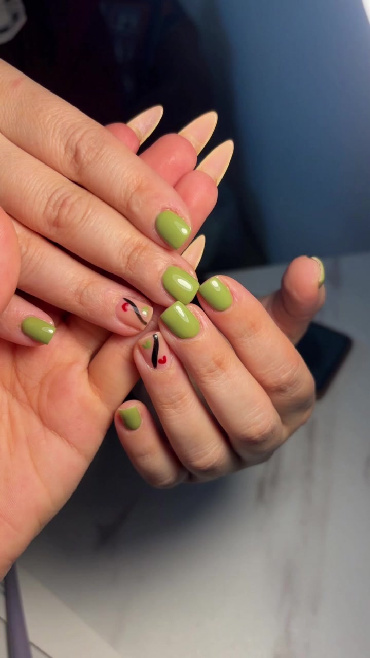 ✨ جمال شغل الأكريلك يبين من أول نظرة 💅🏻🤍
شغل مرتب، ناعم وراقي بكل التفاصيل 😍🔥
عند شمس علوان … الجمال إله لمسة خاصة ✨
💅🏻 أسعار جداً مناسبة
📍 أستقبلج بعنواني بـ B3
🏠 أو أجي لج لشقتج دليفري 🤍
📲 للحجز واتساب: ***********
***********
